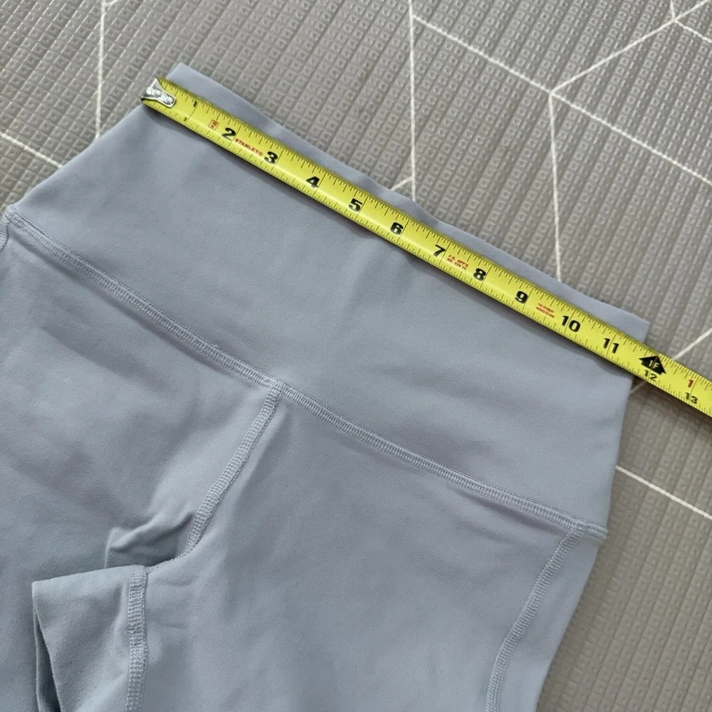 Alo‎ Yoga Light Gray Moto Leggings Size S